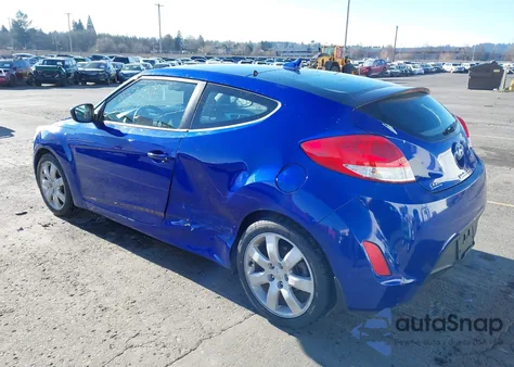 2013 Hyundai Veloster Base W/Black z USA, uszkodzony, nr VIN KMHTC6AD2DU158407